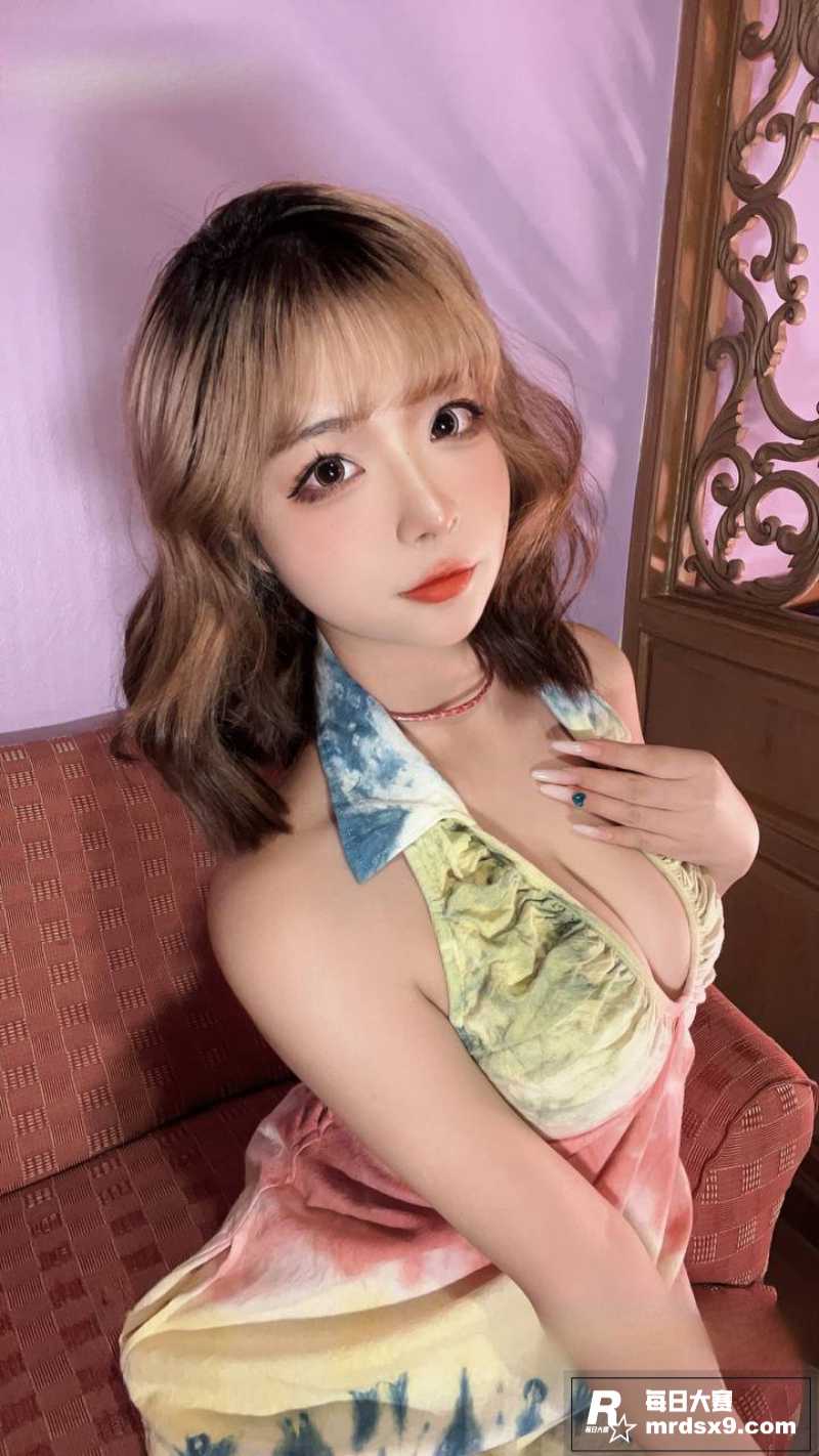 推特高颜值福利姬 y相关图片1