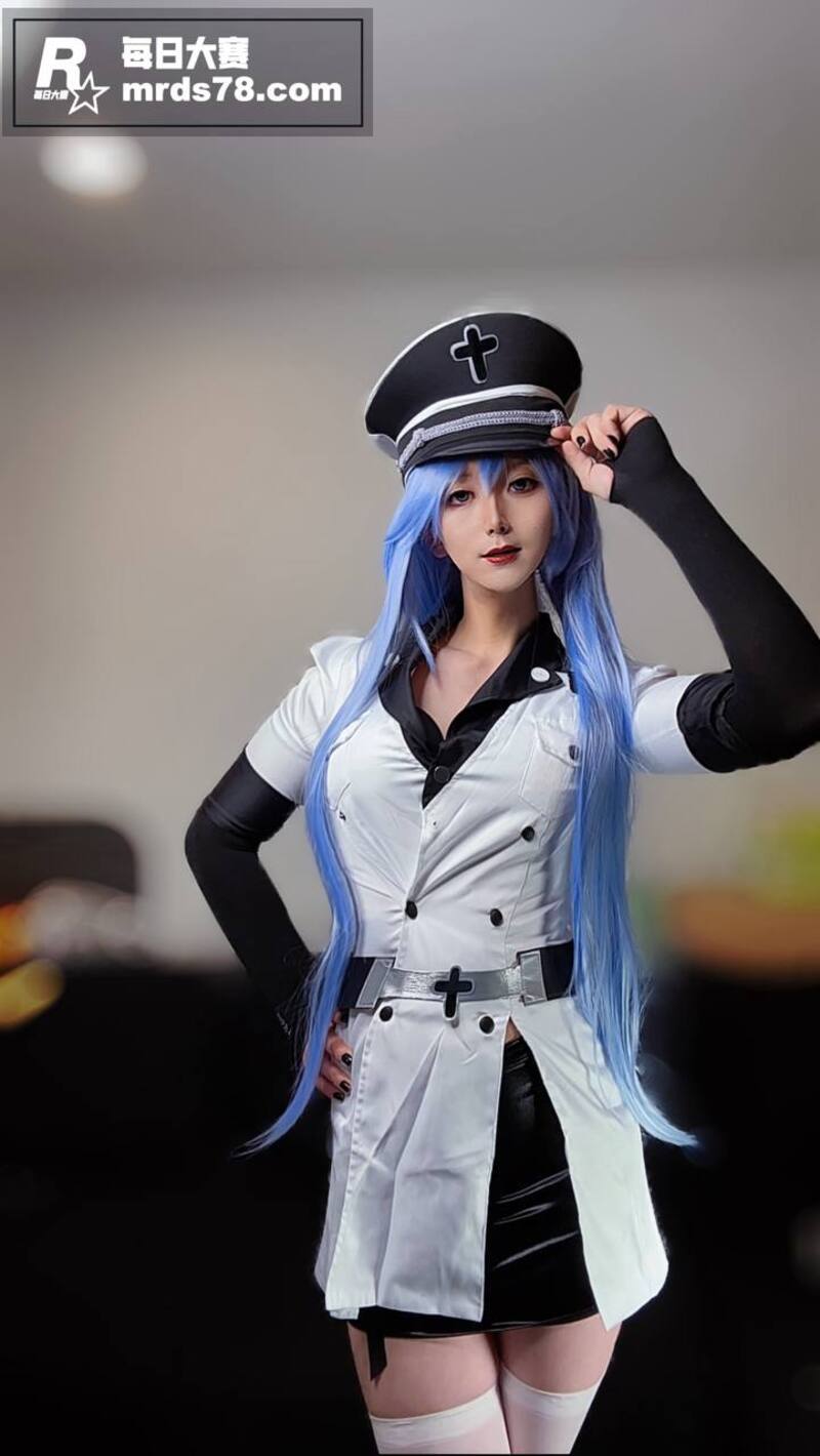 陕甘宁千人骑伪娘 荷相关图片4