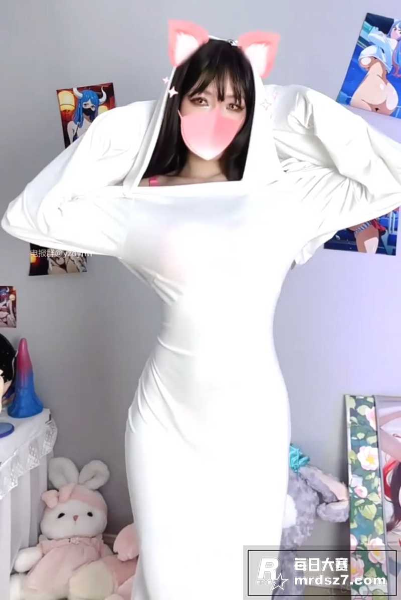 推特极品福利姬女神 相关图片1
