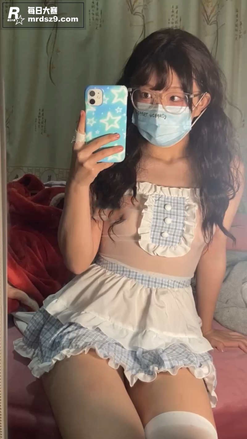推特极品福利姬 嗨酱相关图片1