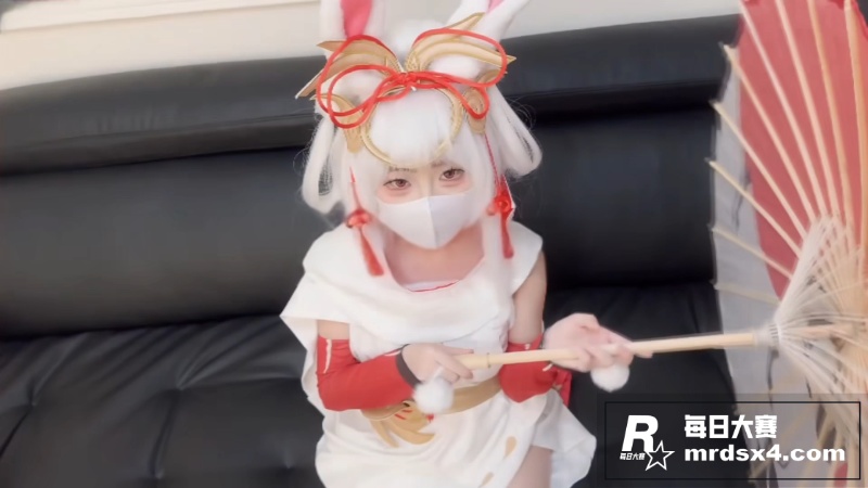 甜美少女福利姬 小欣相关图片1