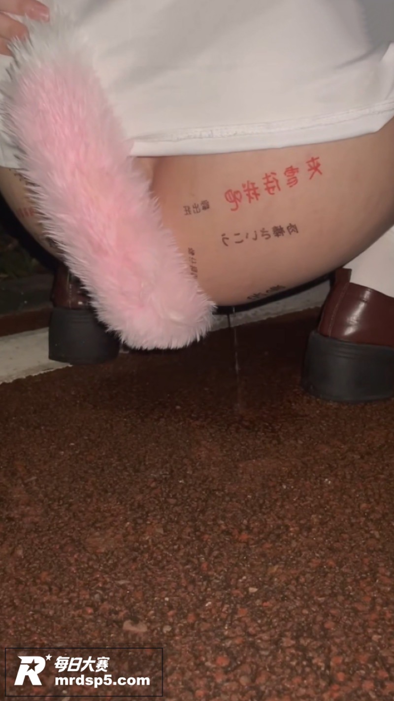 推特极品绿帽淫妻 乖相关图片6