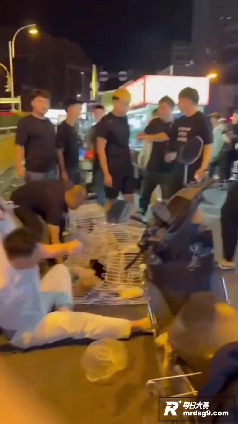 吉林财富广场醉酒男子相关图片6