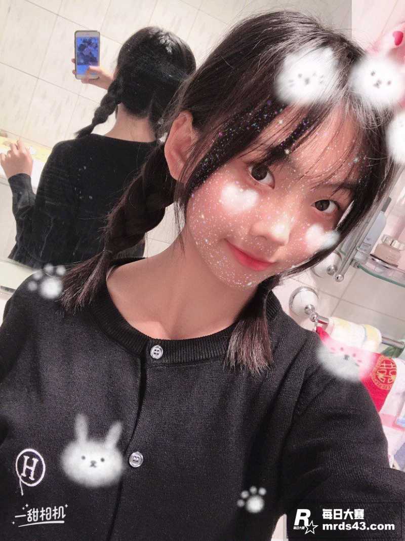 河北女高学生妹自拍视相关图片5