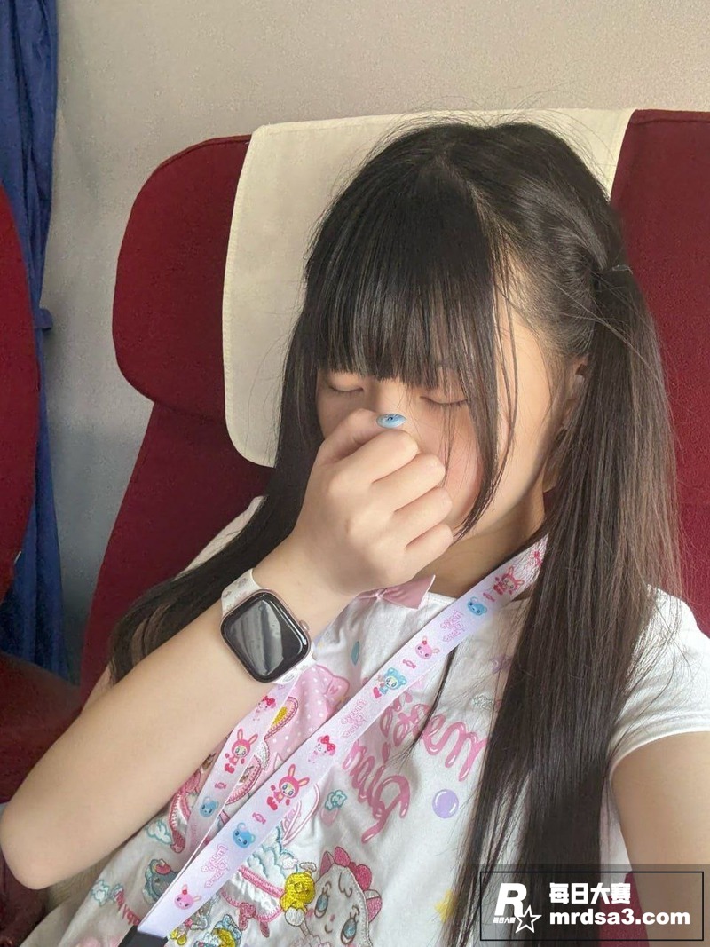 推特极品双马尾萝莉 相关图片8