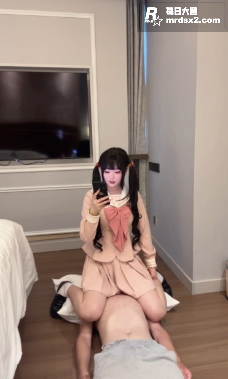 玩物社交 双马尾小萝相关图片6