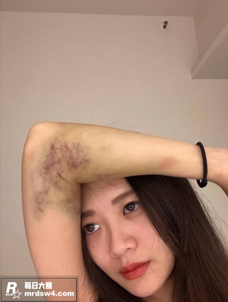 台湾美女网红主播14相关图片2
