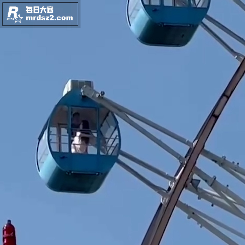 瓜友投稿 一情侣在摩相关图片1
