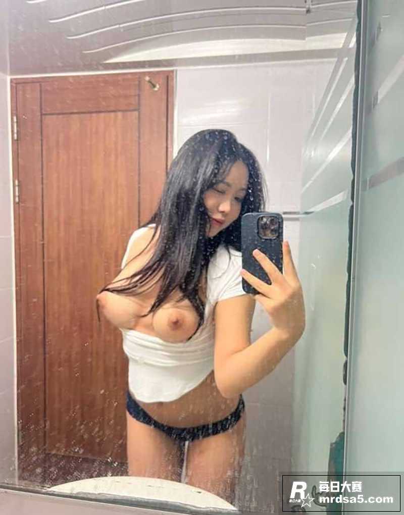 高颜值圆脸甜美少女 相关图片6
