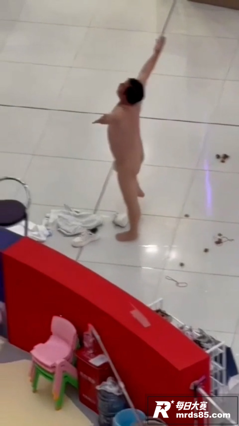 泾阳万达商场中年男子相关图片8