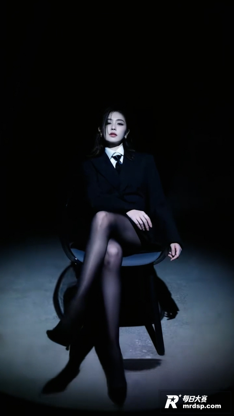 AI意淫魔改人气女星相关图片1
