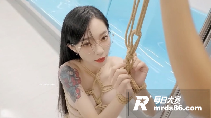JVID高颜值嫩模 相关图片14