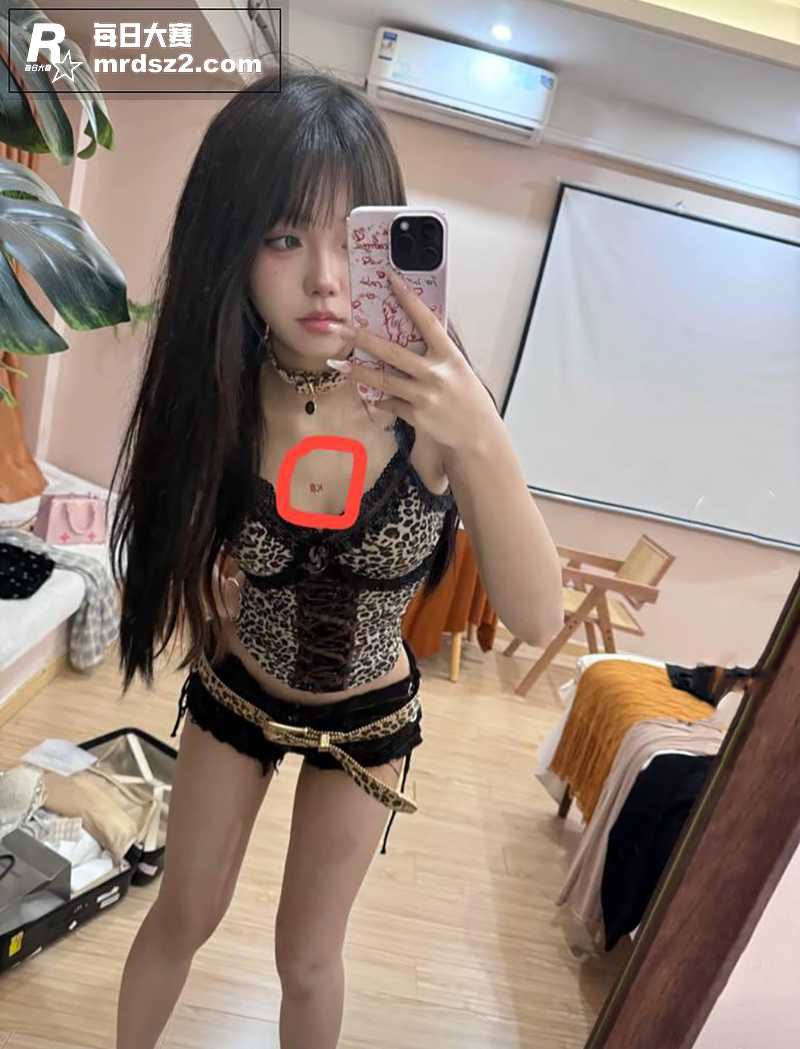 衢州高颜值反差小妹 相关图片11
