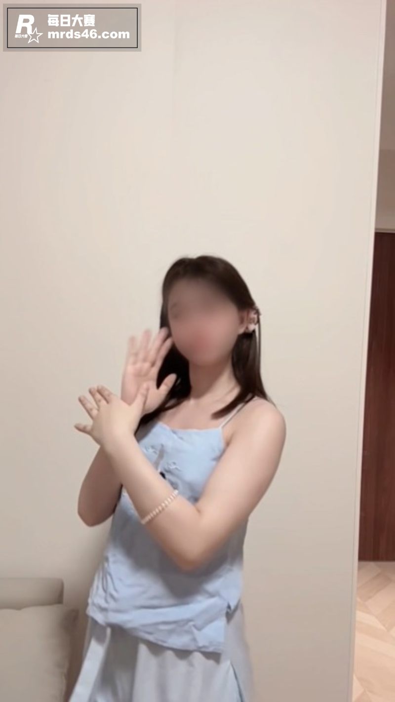 推特骚舞福利姬 以安相关图片2