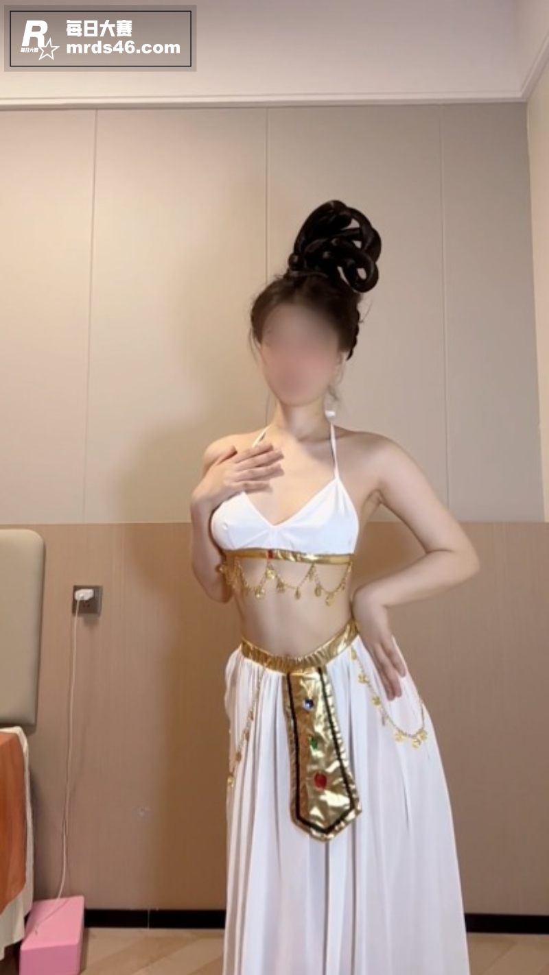 推特骚舞福利姬 以安相关图片4