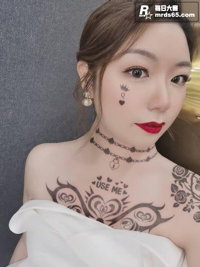 肉感淫荡人妻 刘欣怡相关图片1