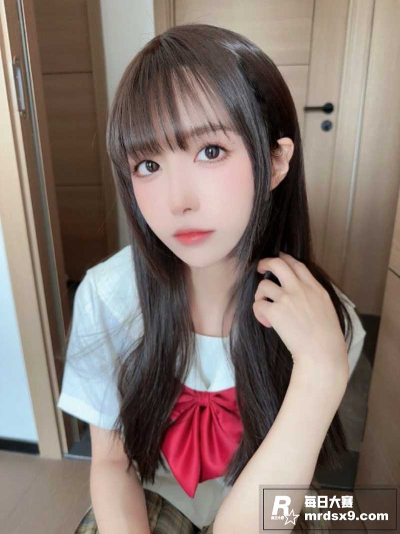 推特高颜值福利姬 布相关图片2