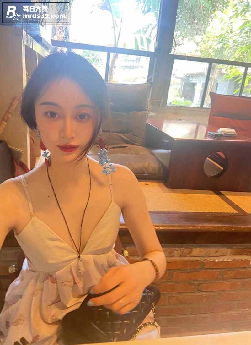 河北艺术职业学院清纯相关图片5