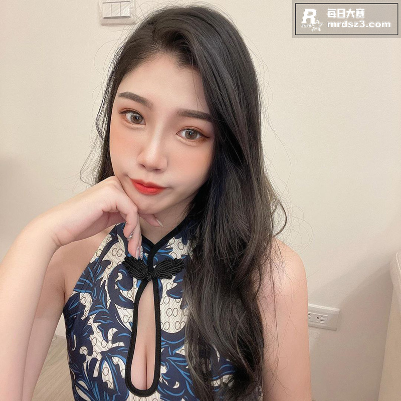台湾顶级高颜值嫩妹 相关图片18