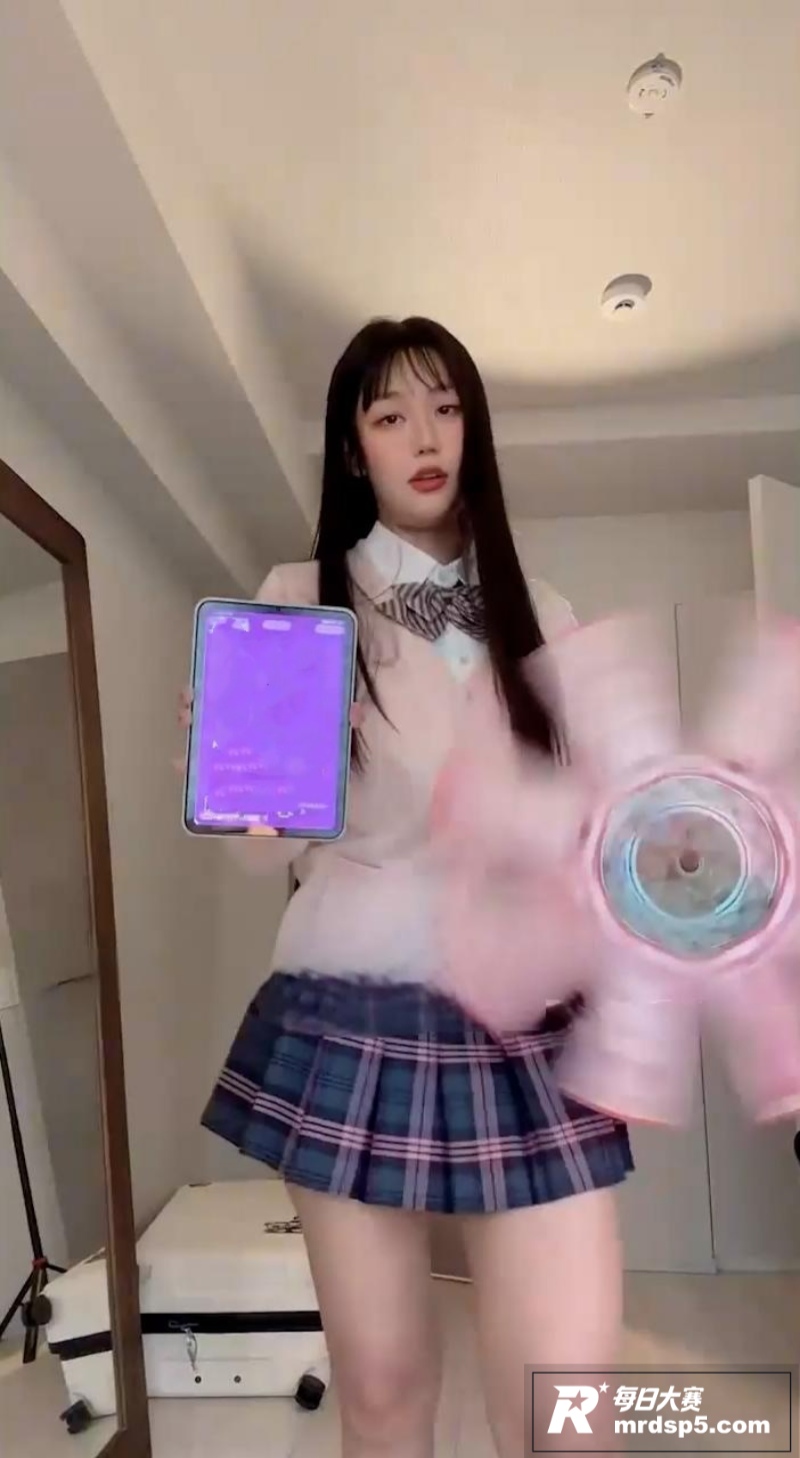 推特极品福利姬 玉米相关图片8
