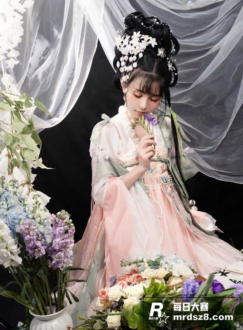 推特二次元白虎小仙女相关图片6