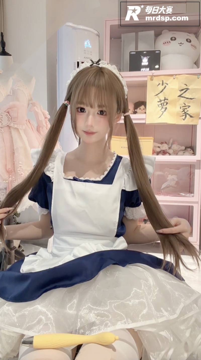 推特极品福利姬 季雨相关图片1