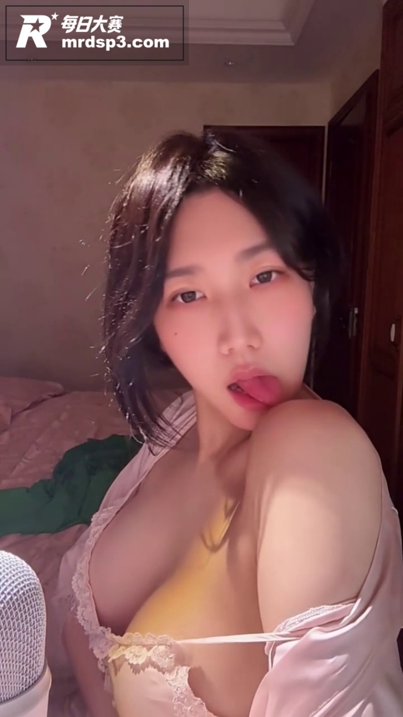 高颜值声控御姐 小羽相关图片4