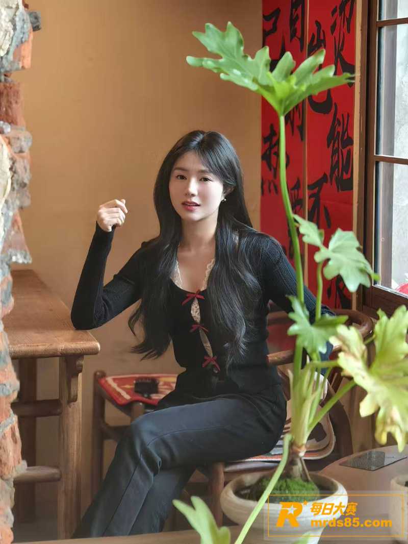 极品绝色人妻系列 车相关图片5