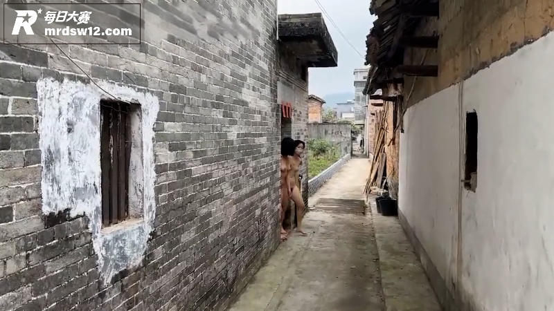 Fansly户外露出相关图片3