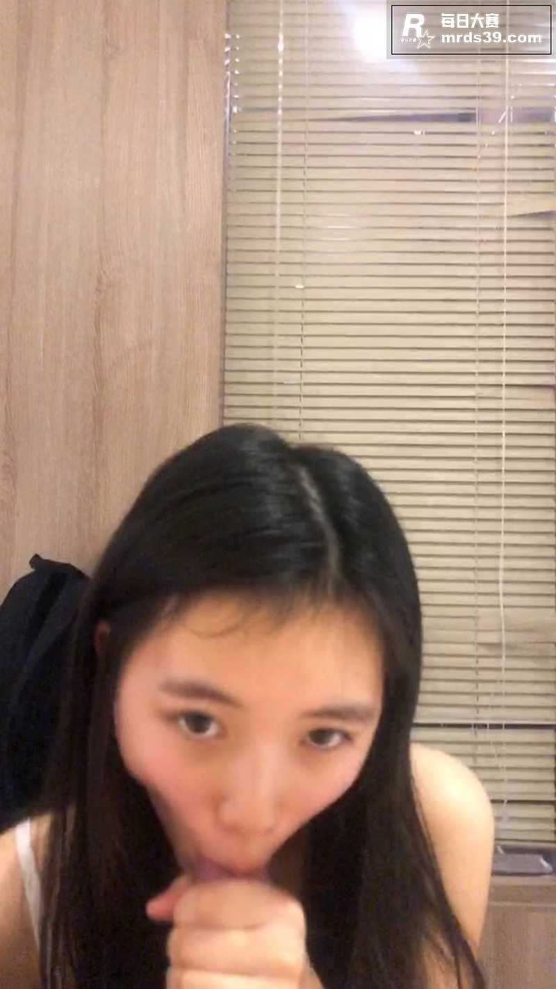 高颜值反差学生妹 陈相关图片4