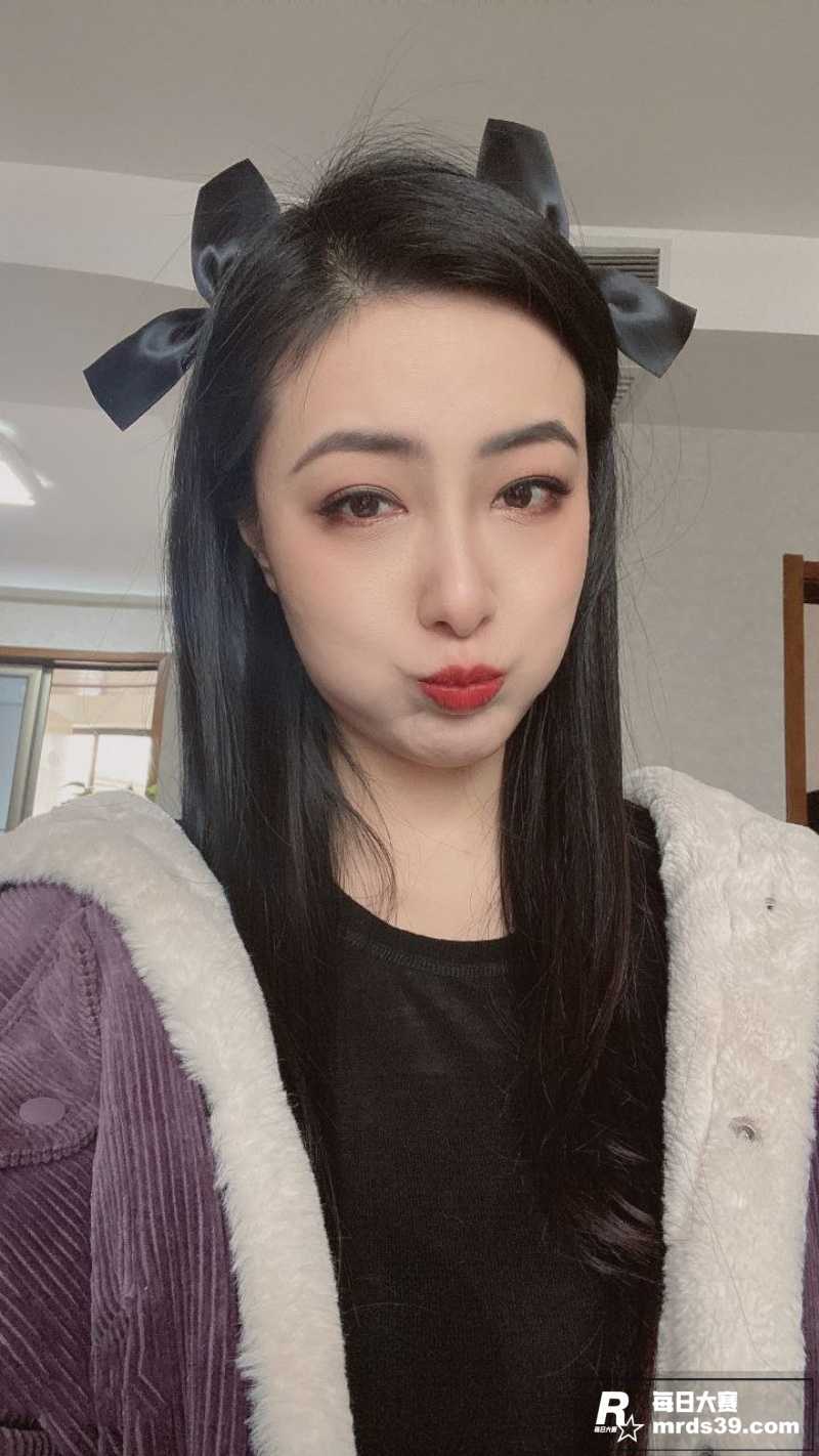 山东济南极品人妻 刘相关图片3