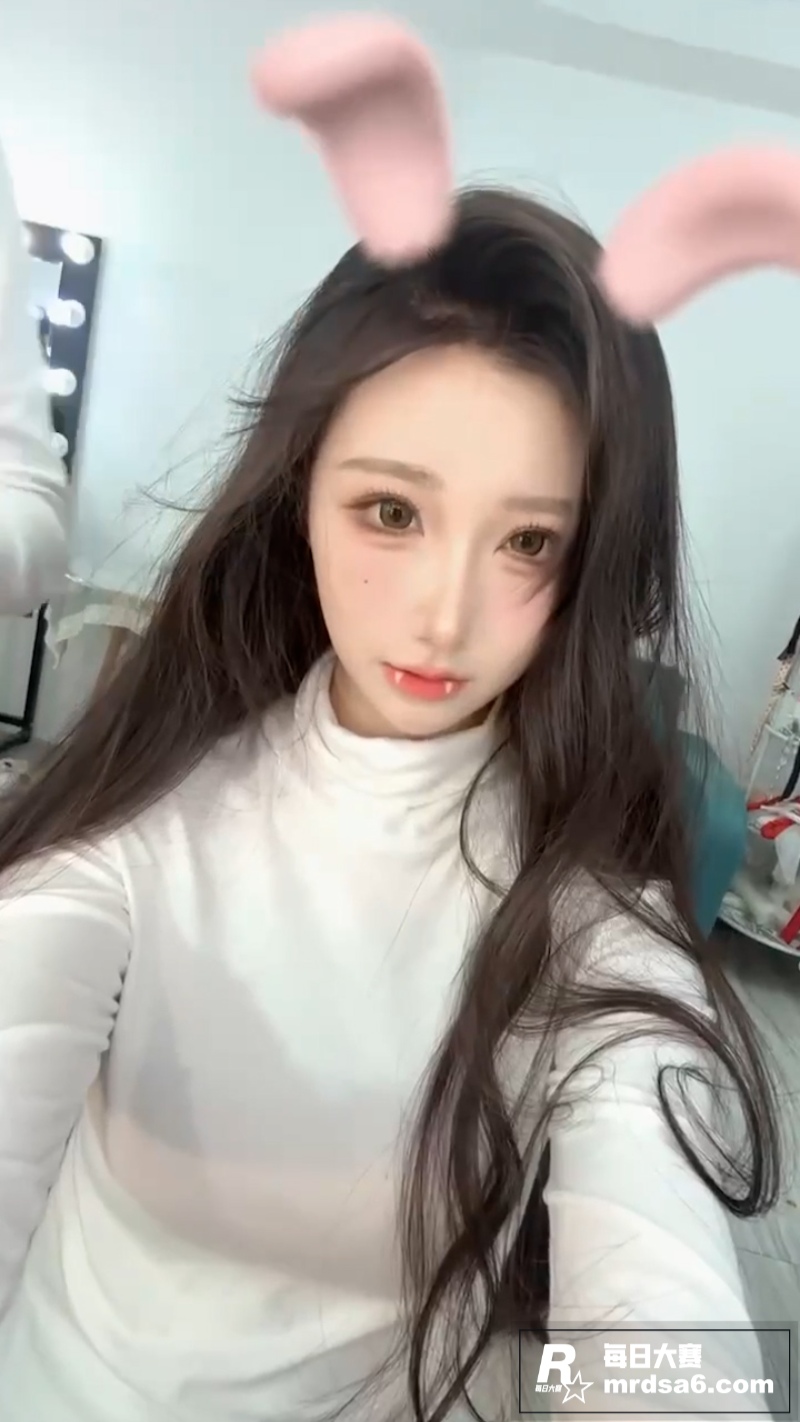 推特富二代约良大神 相关图片1