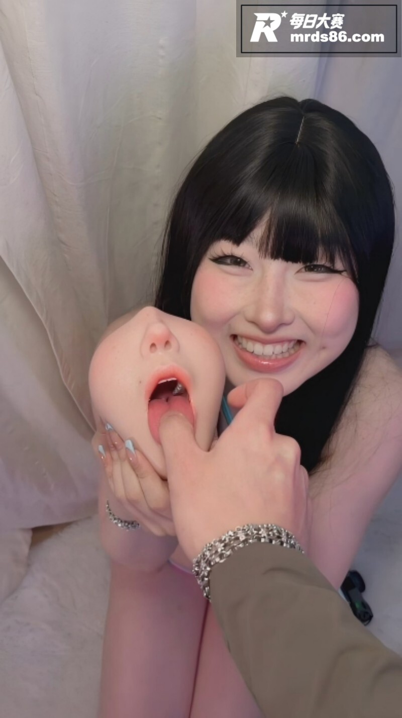 推特阿黑颜女神 噗噗相关图片4