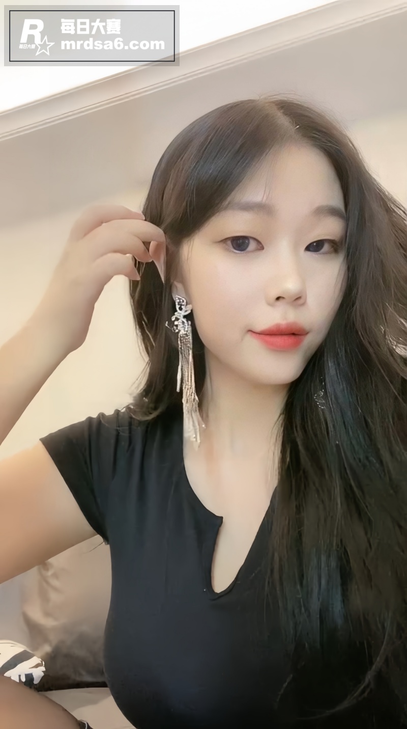 套路直播调教女王 白相关图片1