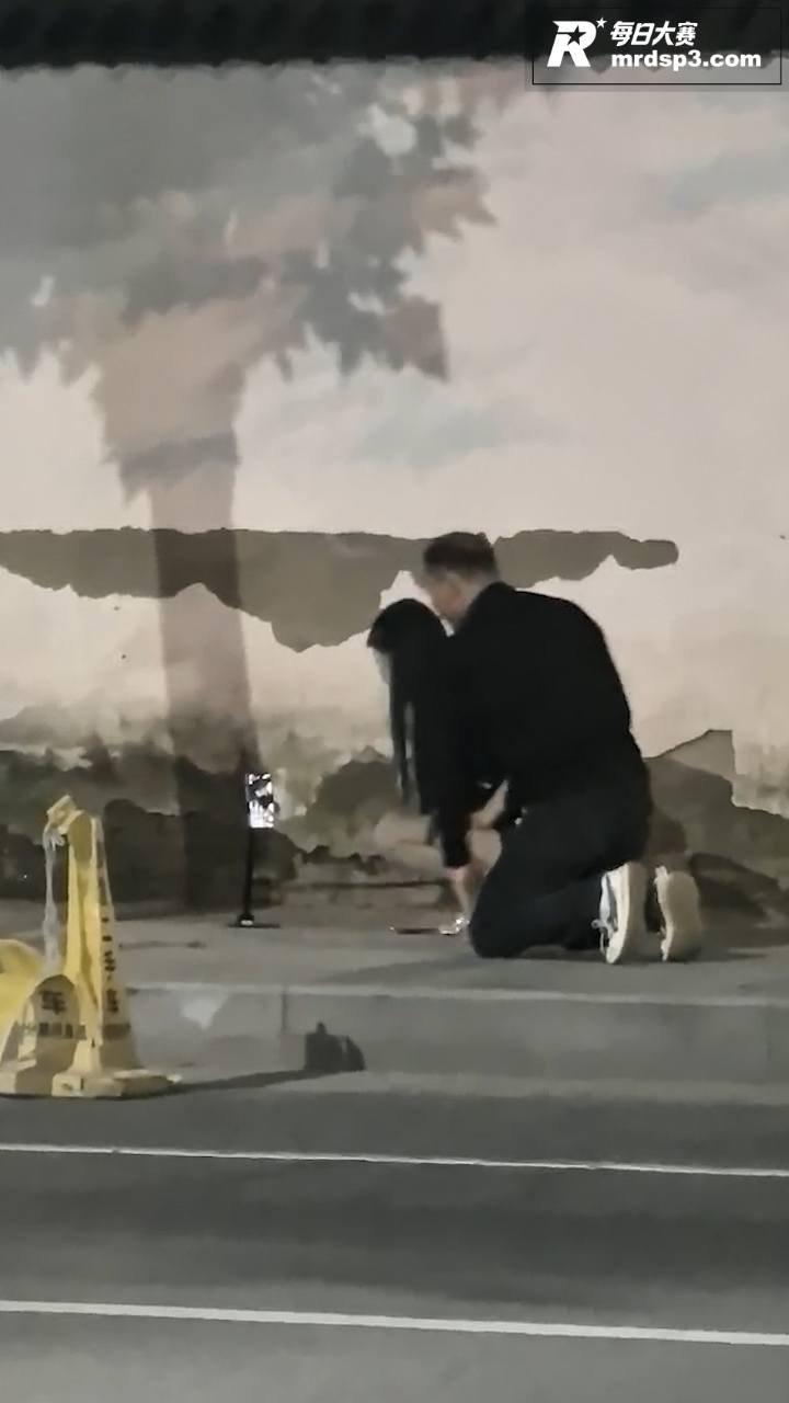 街头直播也疯狂 老哥相关图片5