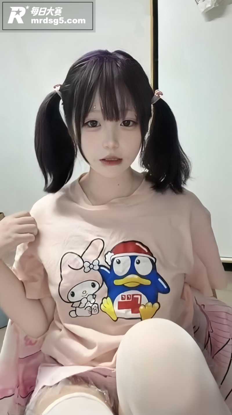 推特高颜值福利姬 八相关图片1