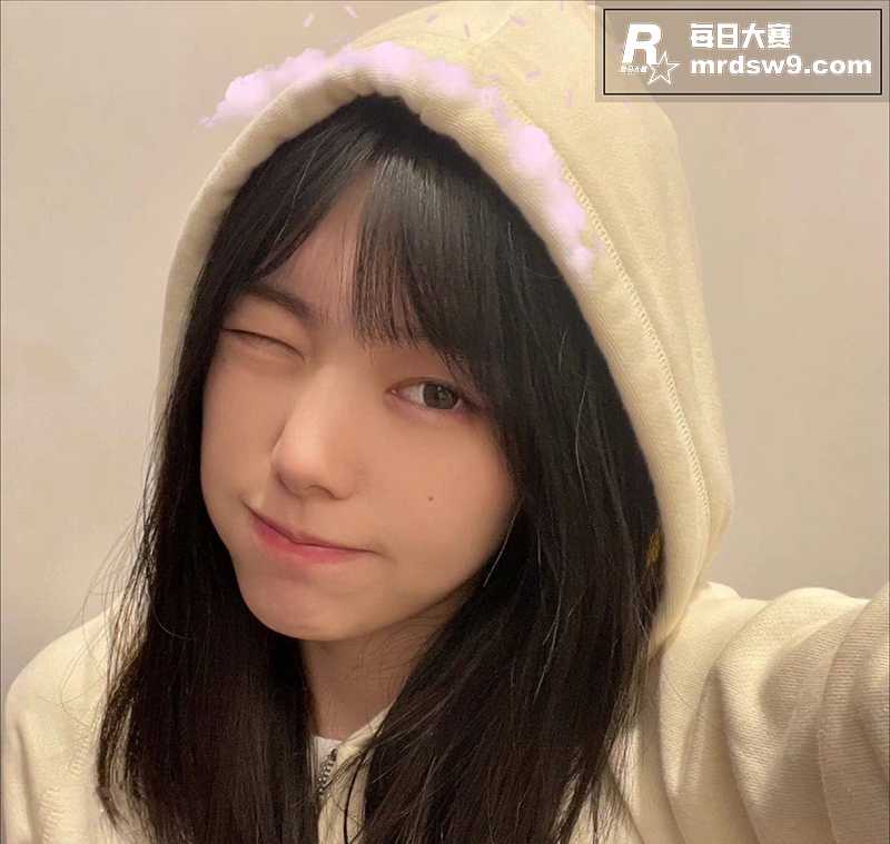 南京大学清纯学生妹 相关图片3