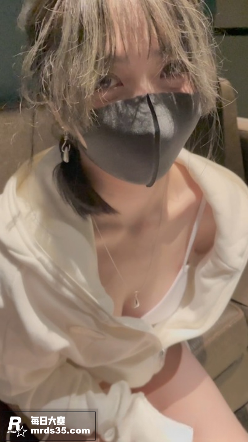 极品人气女神 玩偶姐相关图片6