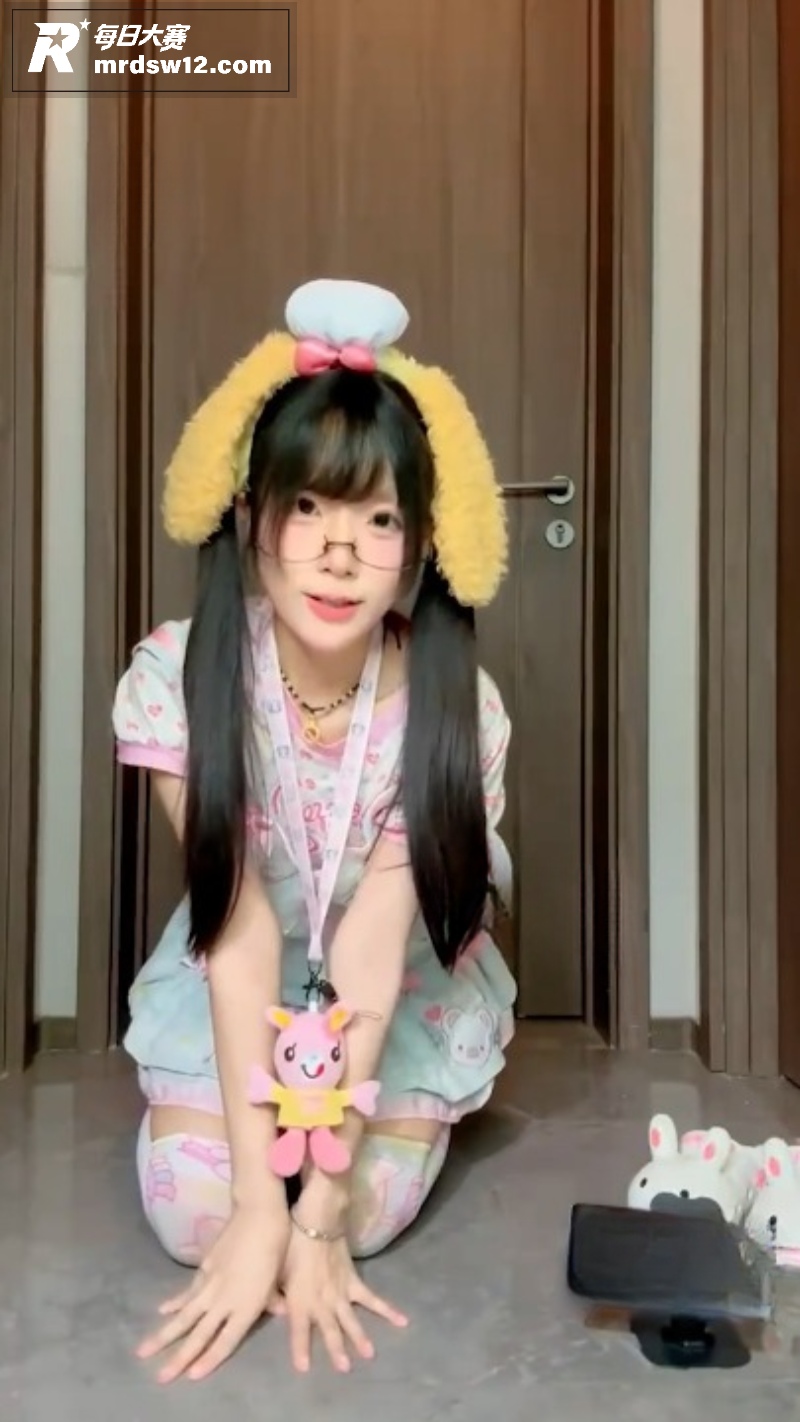推特萝莉福利姬 猪咪相关图片1