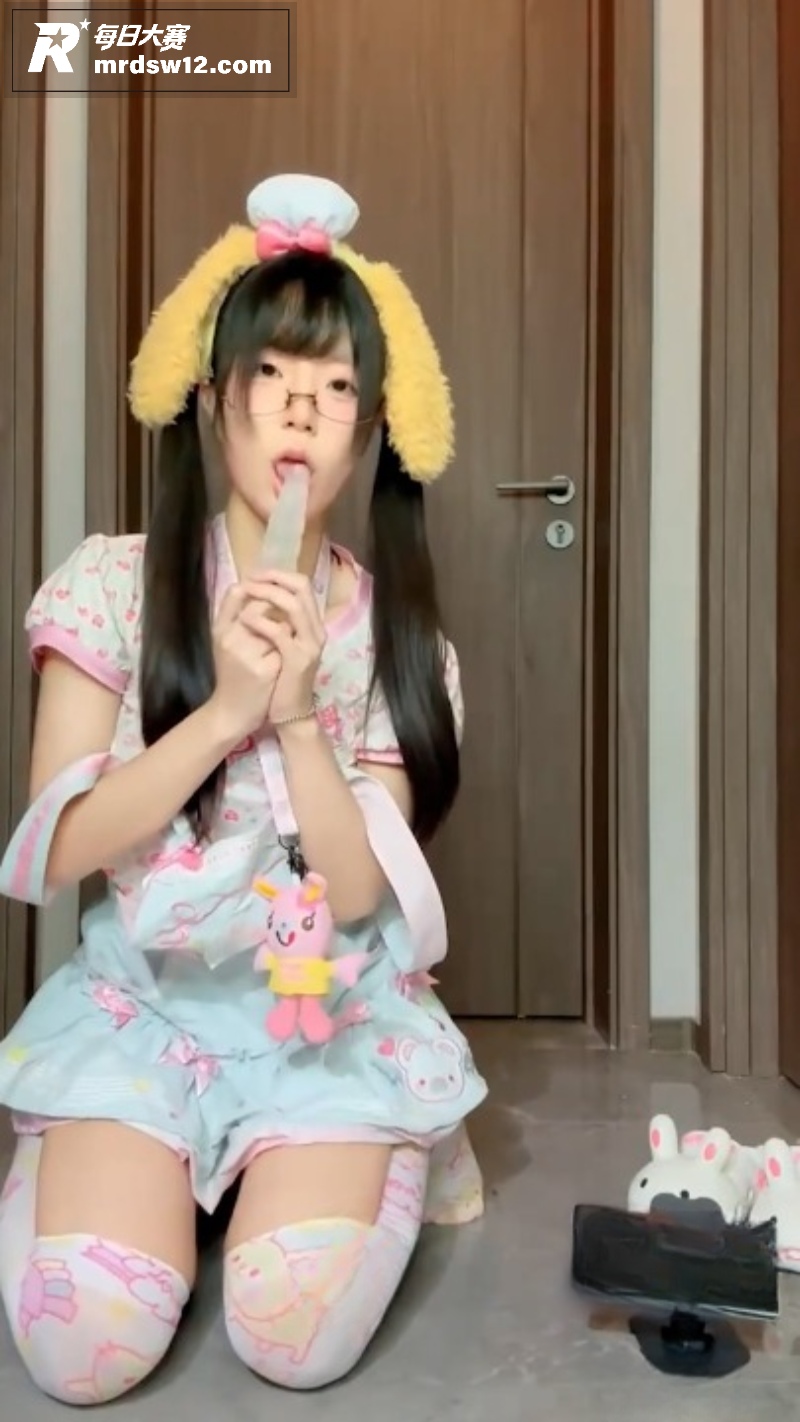 推特萝莉福利姬 猪咪相关图片2