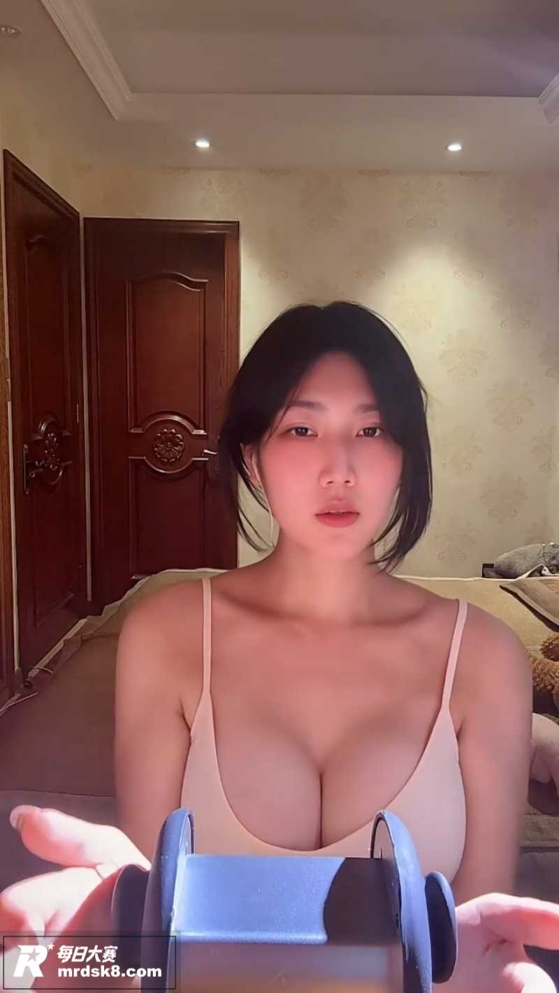 高颜值ASMR声控御相关图片1