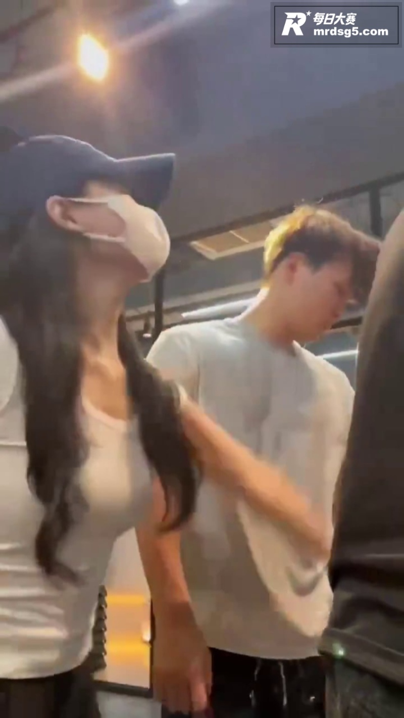 渣男翻车现场 脚踏两相关图片2