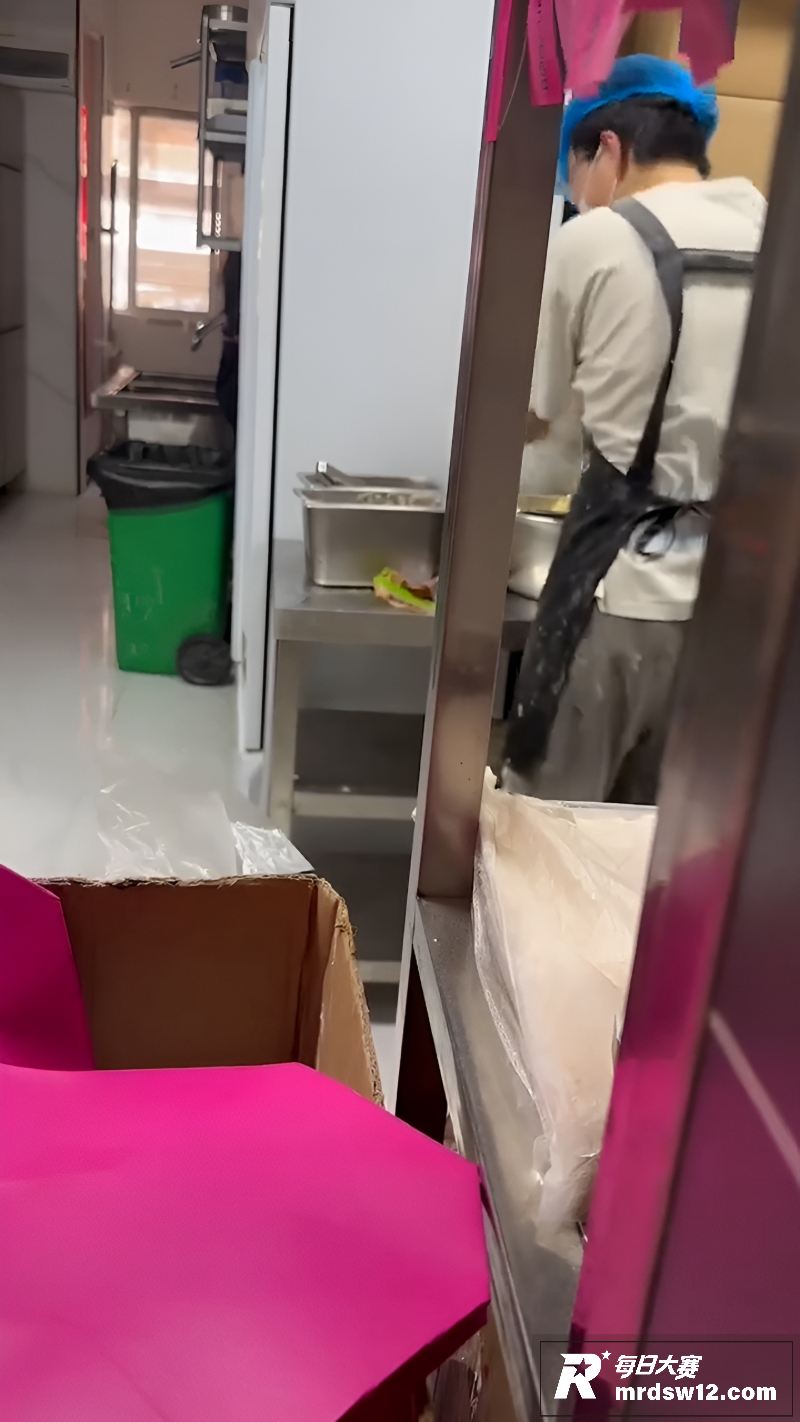 广东深圳不可炸鸡店爆相关图片3