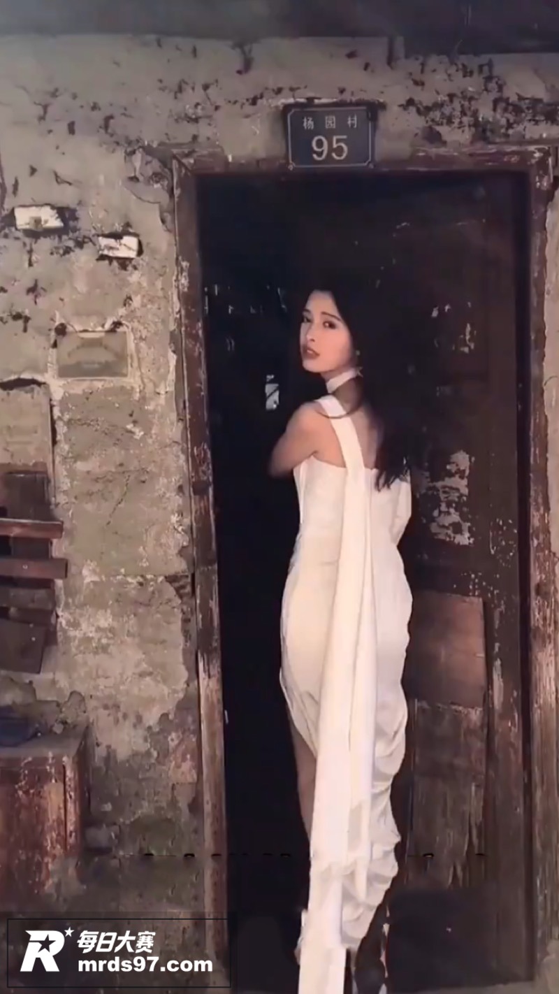 骚妈快乐屋PMV混剪相关图片4