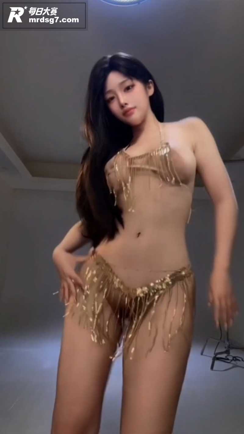 推特极品尤物女神 姝相关图片3