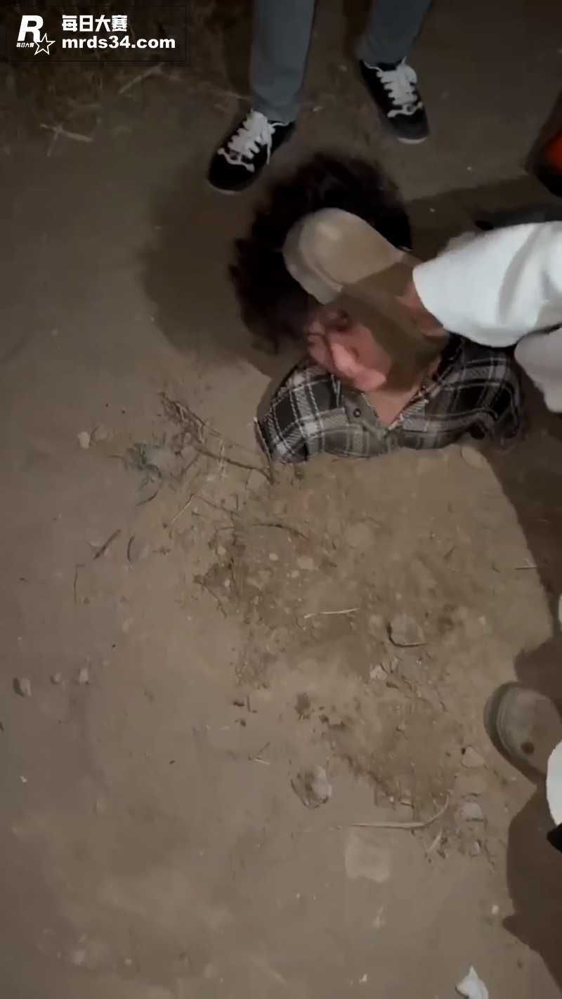 现在的精神小伙和小妹相关图片5