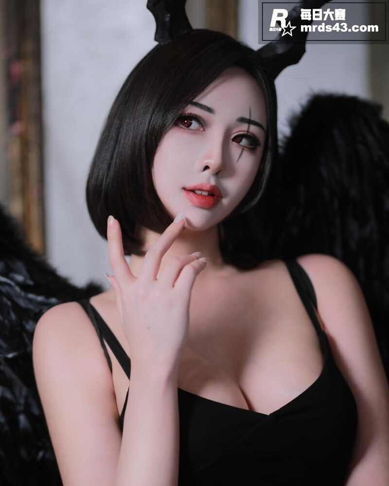 韩国高颜值COSER相关图片3