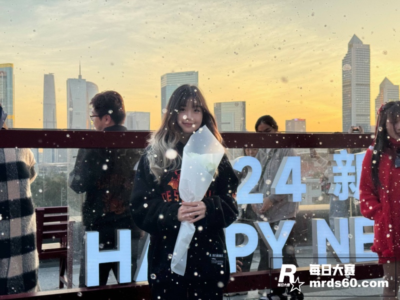 广州花都区反差婊 王相关图片1