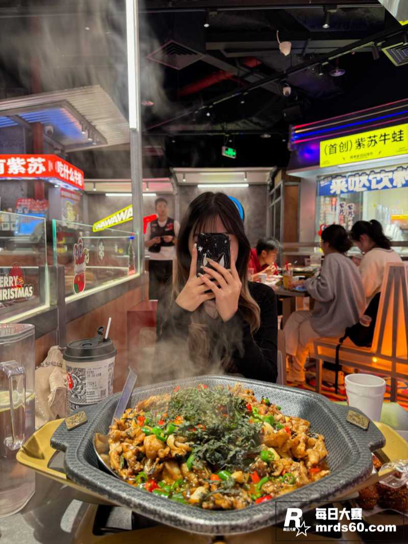 广州花都区反差婊 王相关图片3