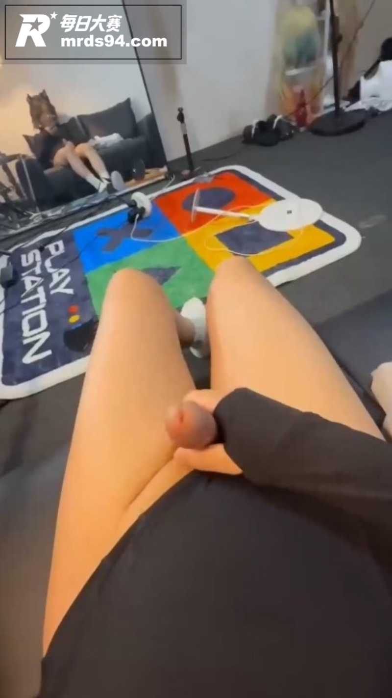 东北新晋网黄 女装自相关图片3